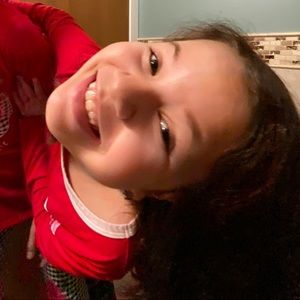 Meet your Posher, Leonor